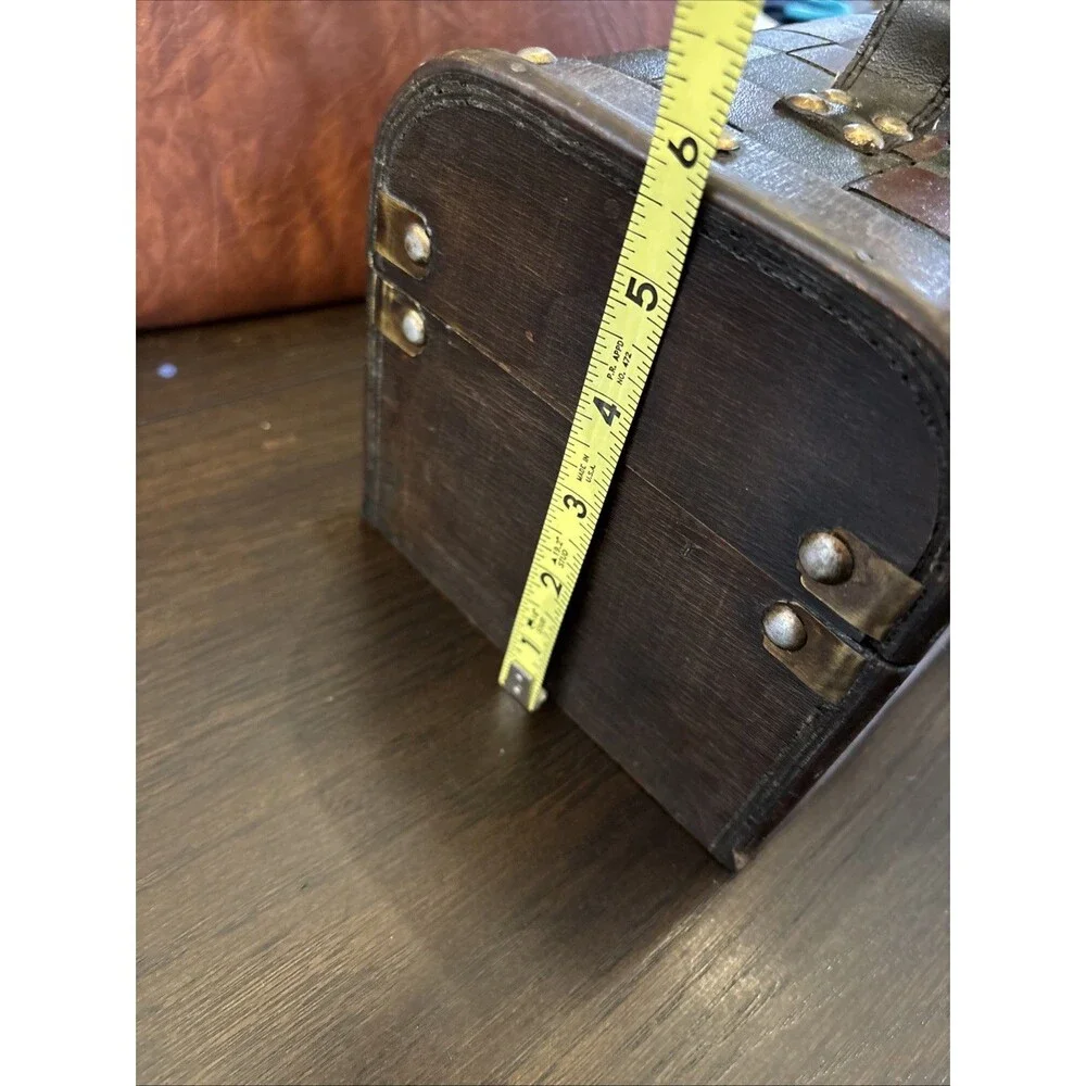 Vintage 6”x6”x9” Wood & Leather(?) Keepsake Box Treasure Checker Latch Handle